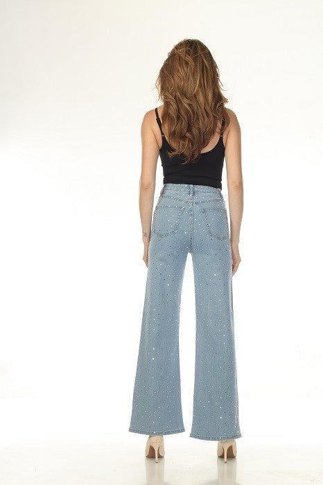 High-waisted, straight-leg jeans with blings