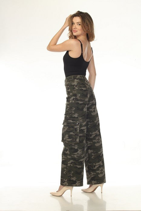 High-waisted, wide-leg Jeans Cargo Camouflage